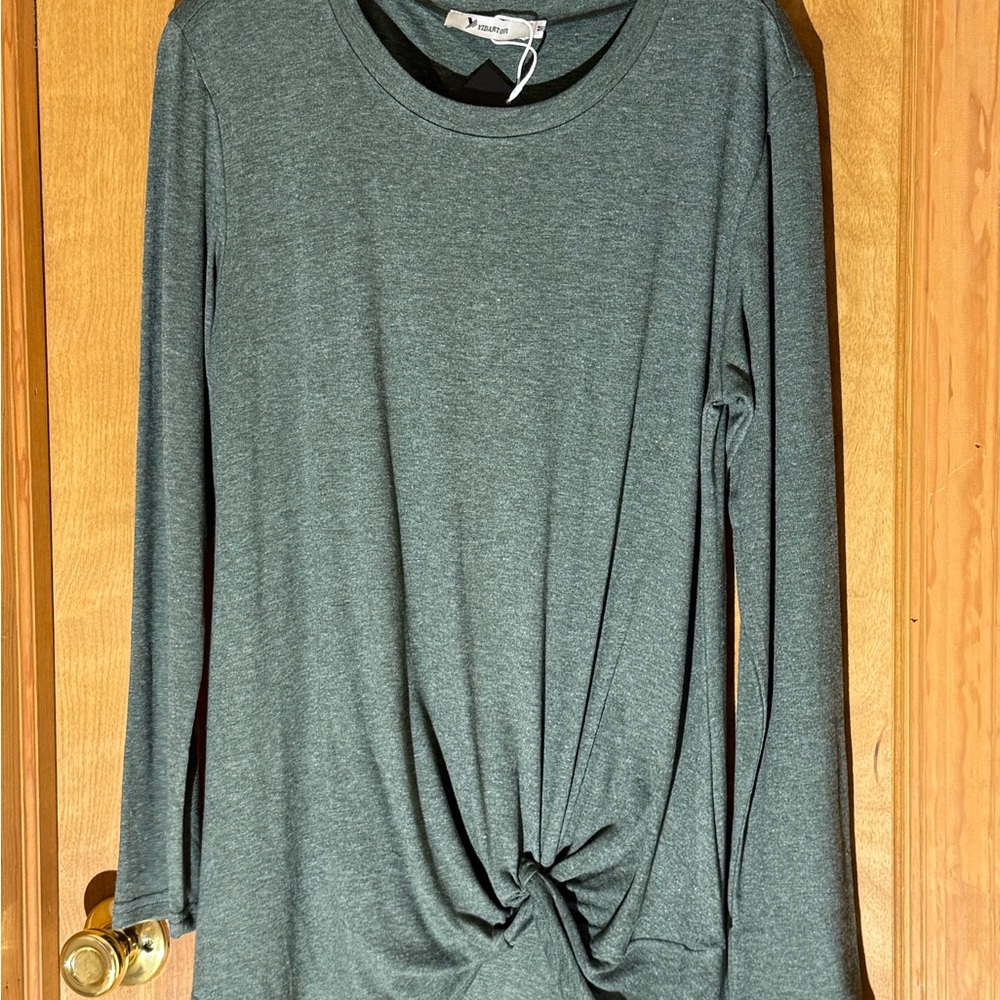 Women's Green Long Sleeve Top